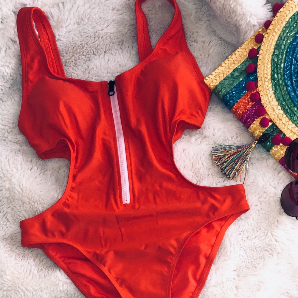 Sexy Athletic Monokini with Zipper
